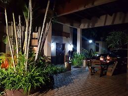 Ndiza Lodge & Cabanas