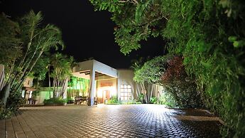 Ndiza Lodge & Cabanas