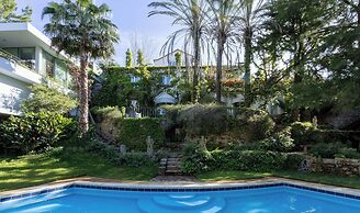 Casa Vela Boutique House & SPA