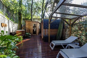 Casa Vela Boutique House & SPA
