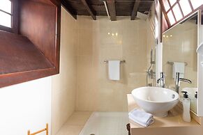 Isla Baja Suites