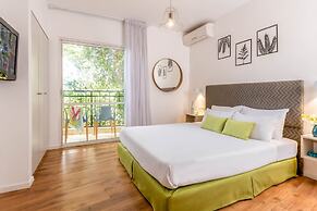 Eilon TravelHotel