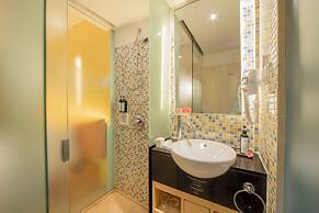 Kuta Beach Hotel