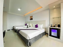 89 Hotel