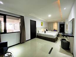 89 Hotel