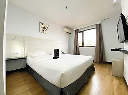 89 Hotel