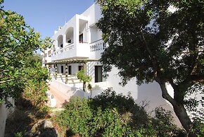 Lato Hotel