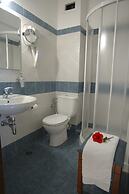 Lato Hotel