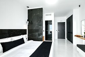 Tagoo Black
