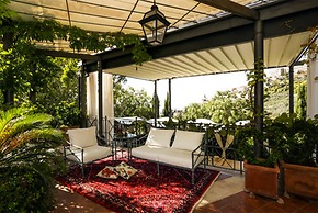 Villa Euchelia Resort