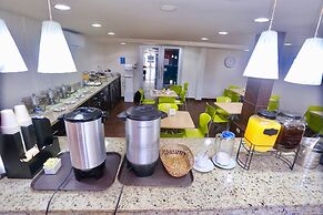 Metro Hotel Panama