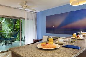 The Palm at Playa