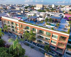 The Palm at Playa