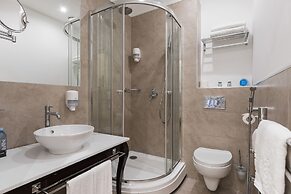Demetra Art Hotel