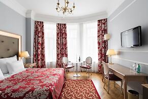 Demetra Art Hotel