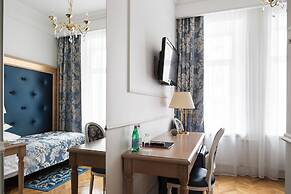 Demetra Art Hotel