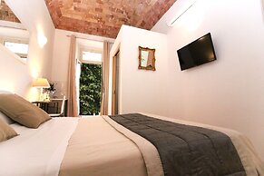 Machiavelli Suites