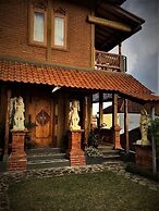 Meme Surung Homestay