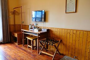 Moondance Hotel