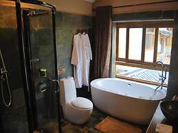 Moondance Hotel