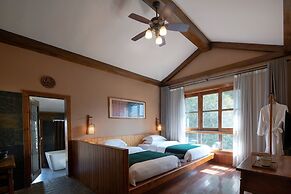 Moondance Hotel