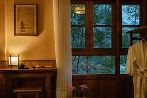 Moondance Hotel