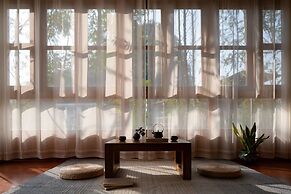 Moondance Hotel