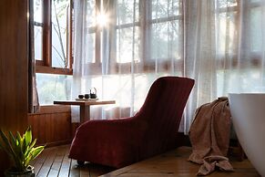 Moondance Hotel