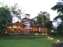 Moondance Hotel