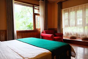 Moondance Hotel