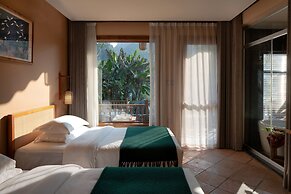 Moondance Hotel