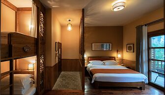 Moondance Hotel