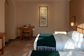 Moondance Hotel
