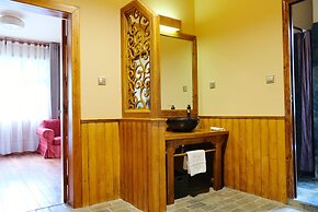 Moondance Hotel