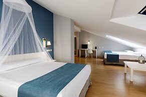 Hotel Jakue