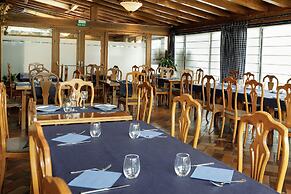 Hotel Jakue