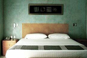 Hotel Rio Malecon