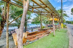 Atlantida Lodge
