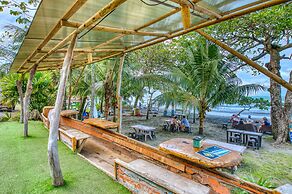 Atlantida Lodge