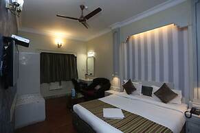 Hotel Rushabh Home