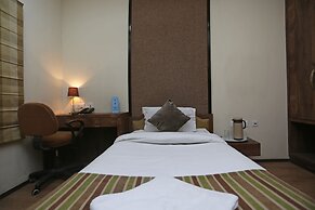 Hotel Rushabh Home