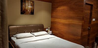 Hotel Rushabh Home