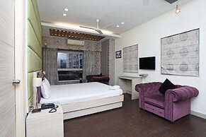 Hotel Rushabh Home