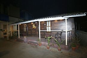 Hotel Rushabh Home
