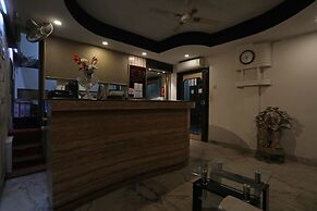 Hotel Rushabh Home