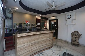 Hotel Rushabh Home
