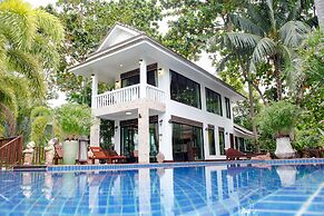 Racha Island Resort