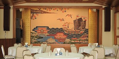 Crown Hotel Okinawa