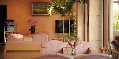 Crown Hotel Okinawa