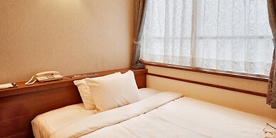 Crown Hotel Okinawa